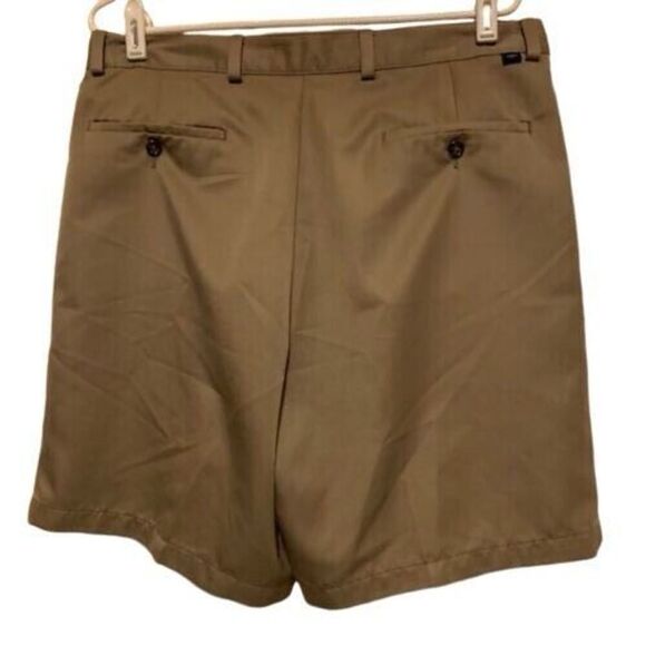 DOCKERS SIZE 34 DARK BEIGE PLEATED SHORTS - Picture 1 of 5